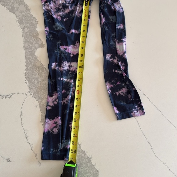 Lululemon Women’s Align High Rise Leggings Yoga Pant 25" Length Tie-Dye Sz 4 EUC - Picture 8 of 10
